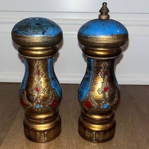 Vintage Italian Florentine Made In ITALY Salt & Pepper Shaker / Grinder